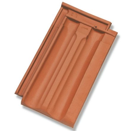 Single product shot of a Standard Natuurrood roof tile