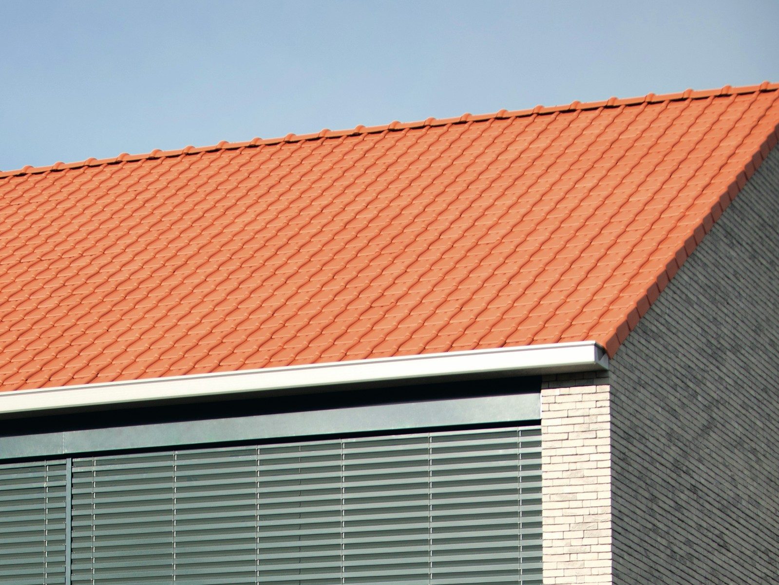 Dak met Stormpan 44