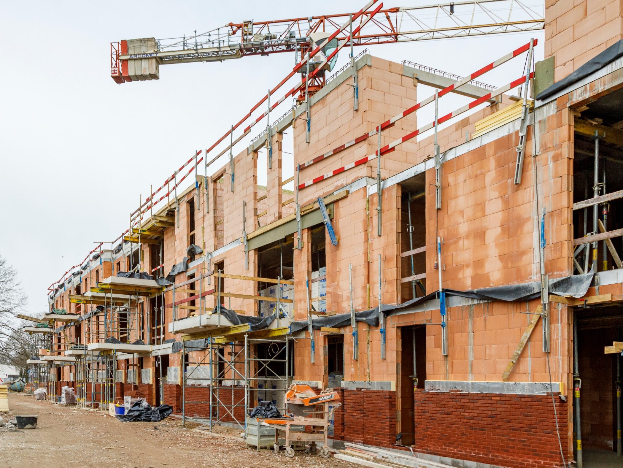 Inner wall - Glued PLS Newton - Mahatma Gandi yard - Mechelen