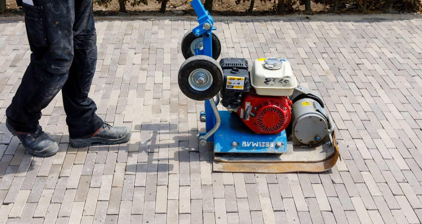 Kleiklinkers plaatsen