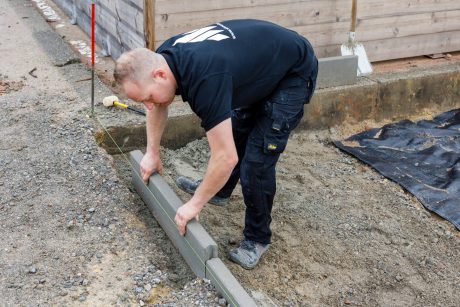 Kleiklinkers van wieneberger leggen