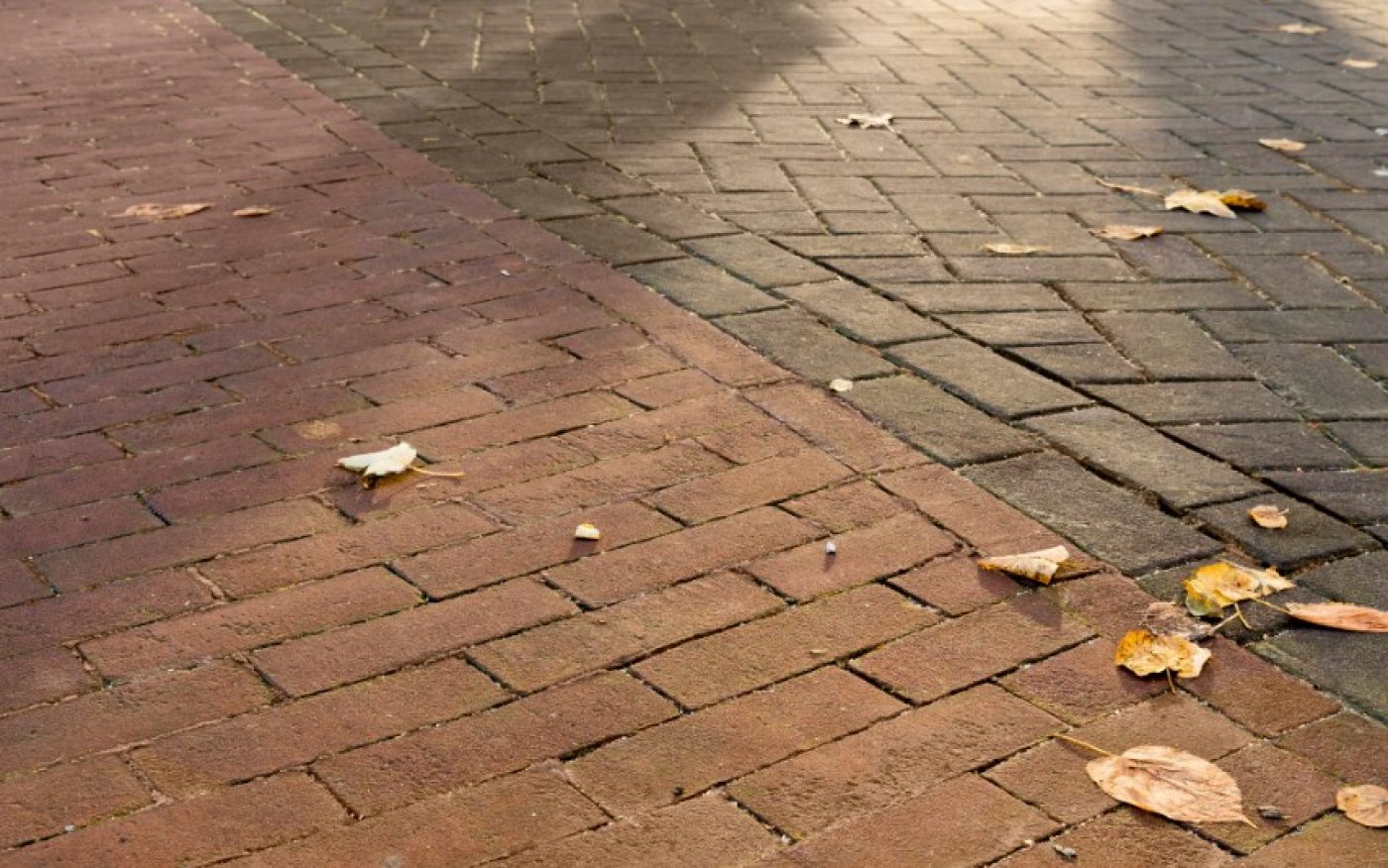 Renovation | Station environment, Zevenaar | Pavers: Bruno form moulded WF, DF and KK80, Argenti Extruded KK70, Mastiek form moulded DF and KK80 | Architect and client: Township Zevenaar | Contractor: Hoornstra Infrabouw, Doesburg