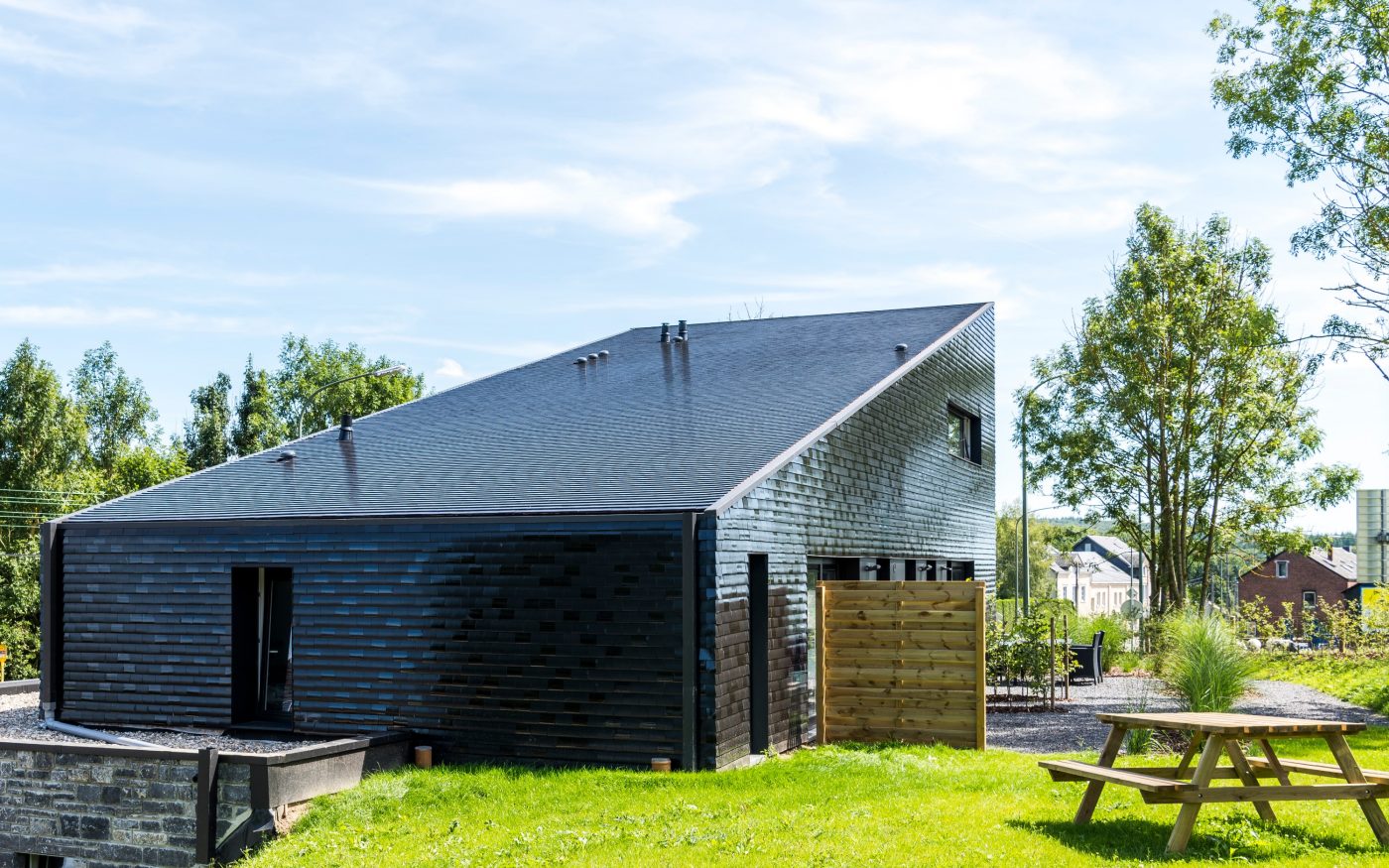 Reference photo new construction healthcare and apartment in Marche-en-Famenne