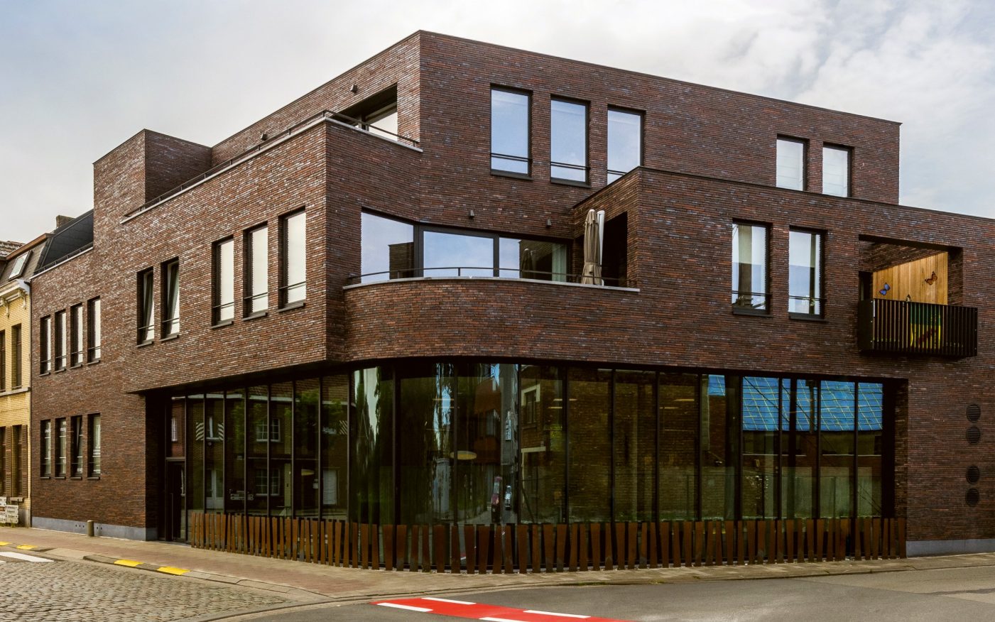 Reference photo new construction healthcare and apartment in Zele