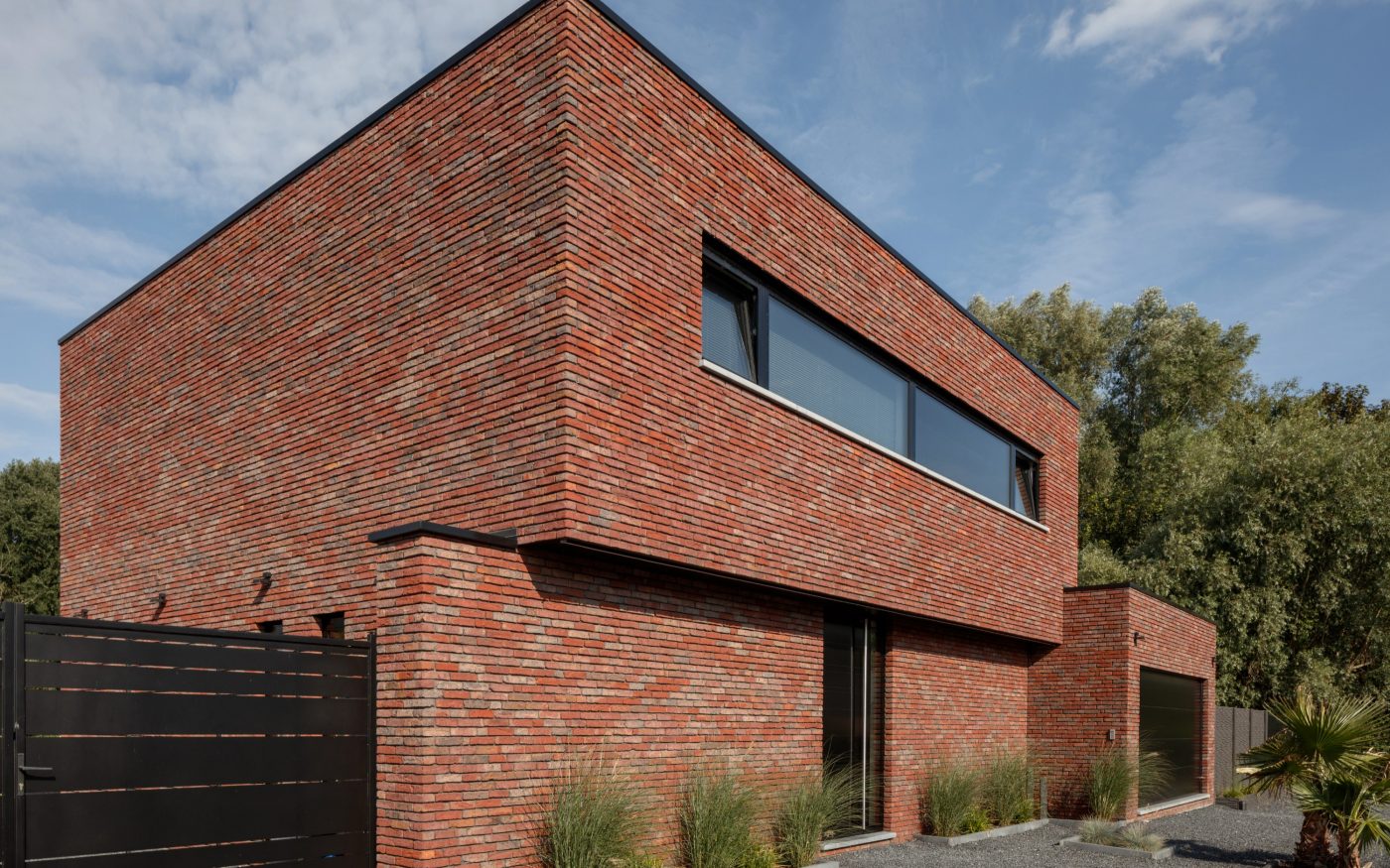 Reference photo new construction single family in Tertre