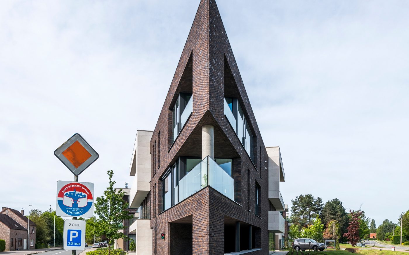 Reference photo new construction apartment in Emblem