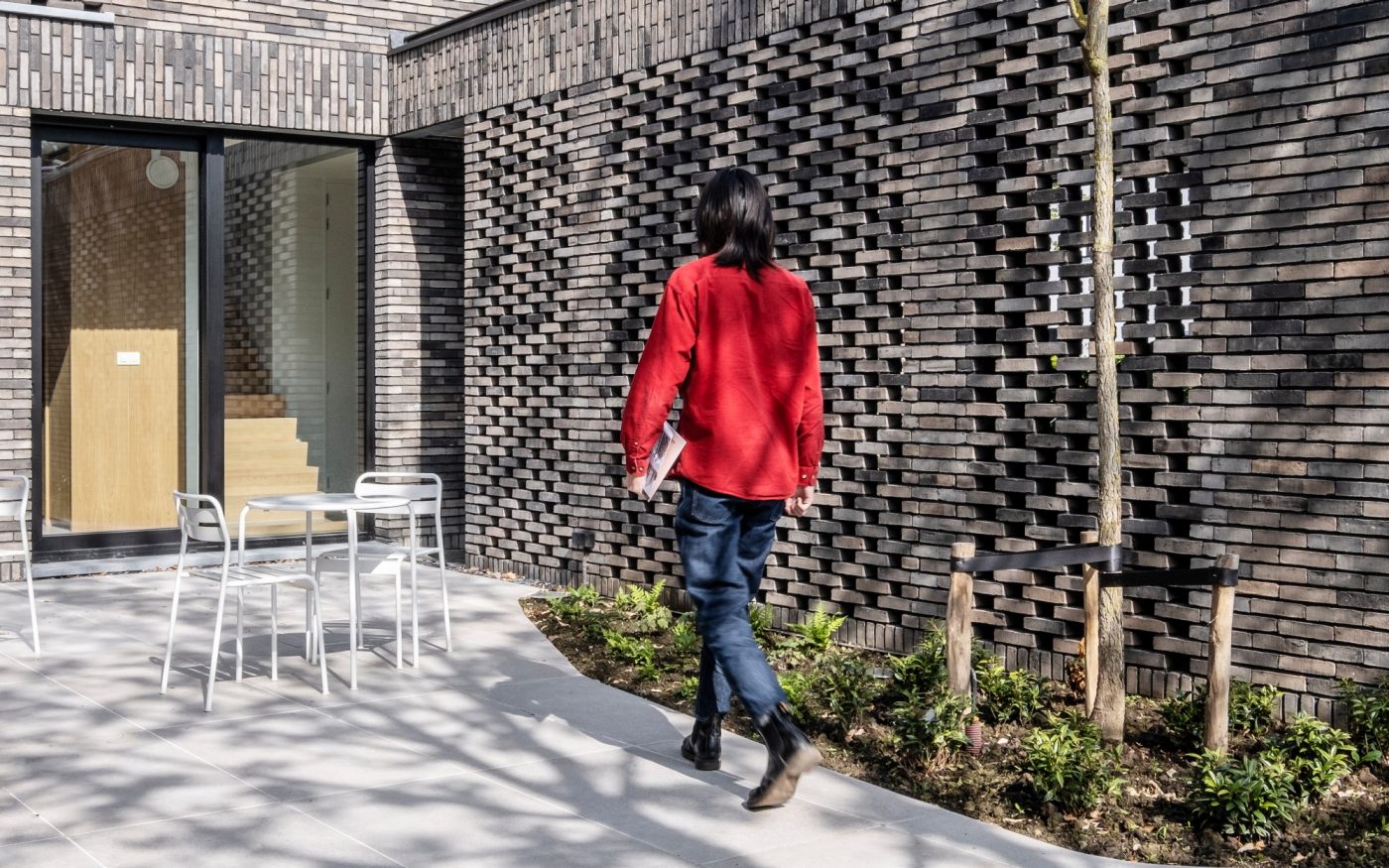 Reference photo New construction single family in Hove