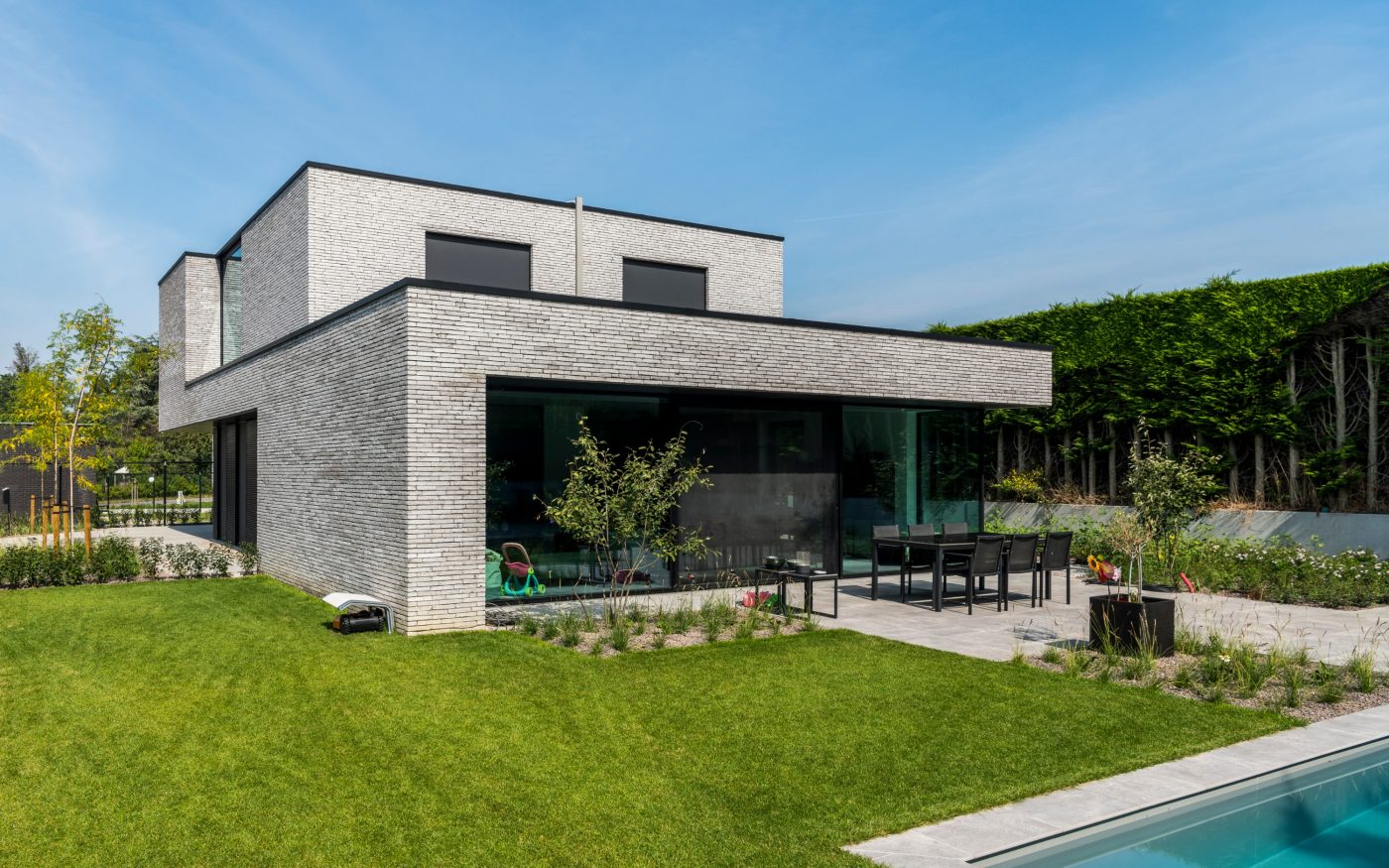 Reference photo new construction single family in Marke