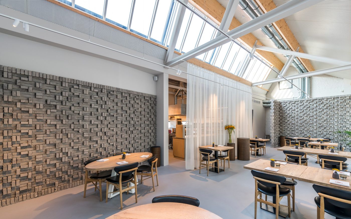 Reference photo renovation interior restaurant in Nieuwpoort