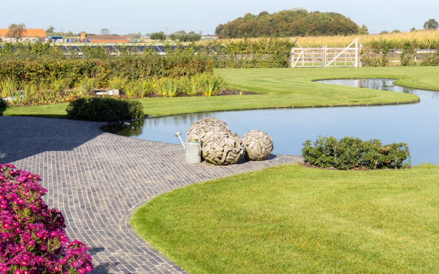 Reference photo private landscaping in 