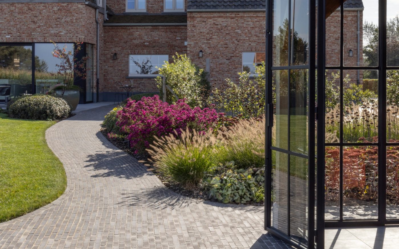 Reference photo private landscaping in 