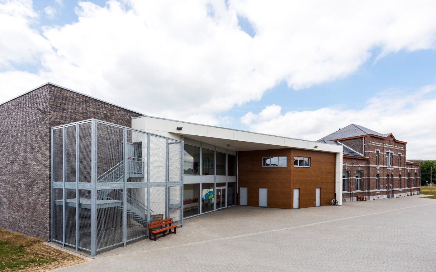 Reference photo extension education in Roselies