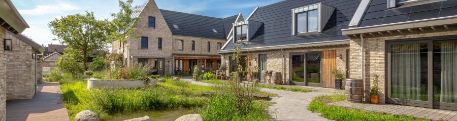 Reference photo new construction family homes in Ameid