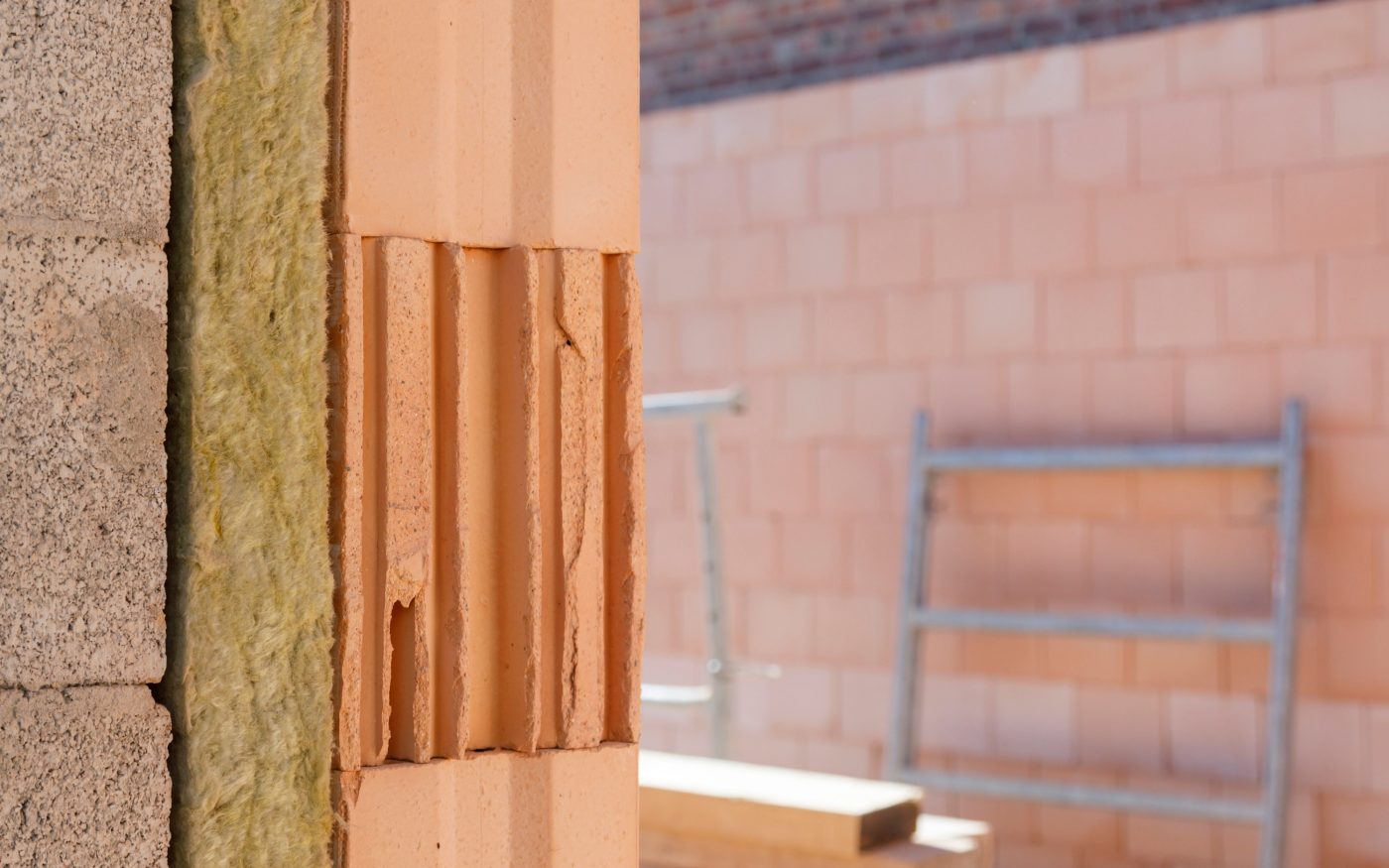 Installing PLS Newton with Dryfix on yard Herstal