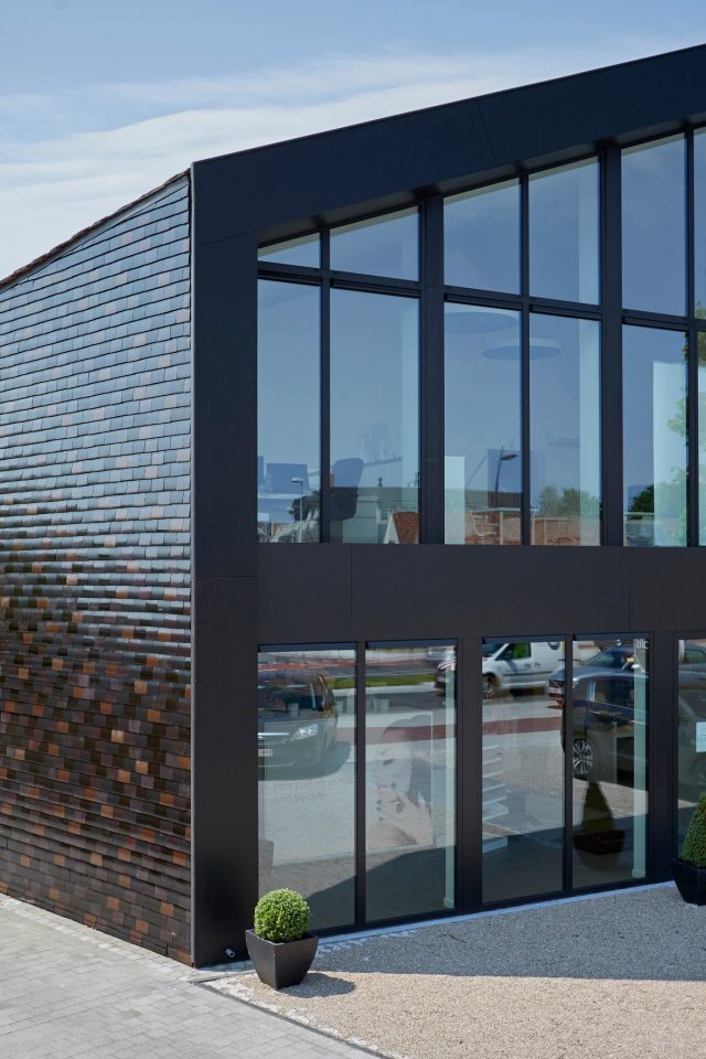 Nieuwbouw nagelstudio in Roeselare