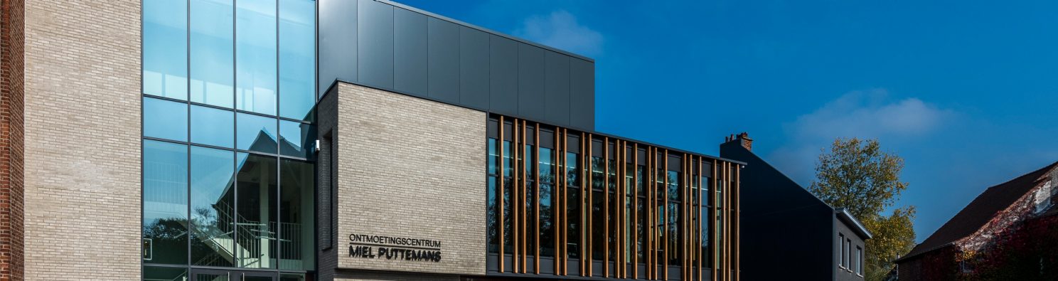 Nouvelle construction centre culturel à Vossem