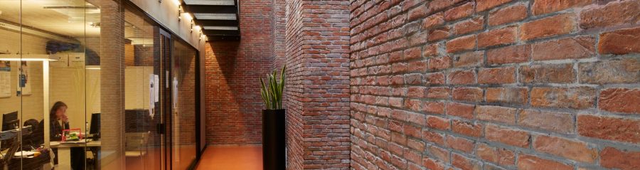 Reference photo renovation and new construction office in Moeskroen