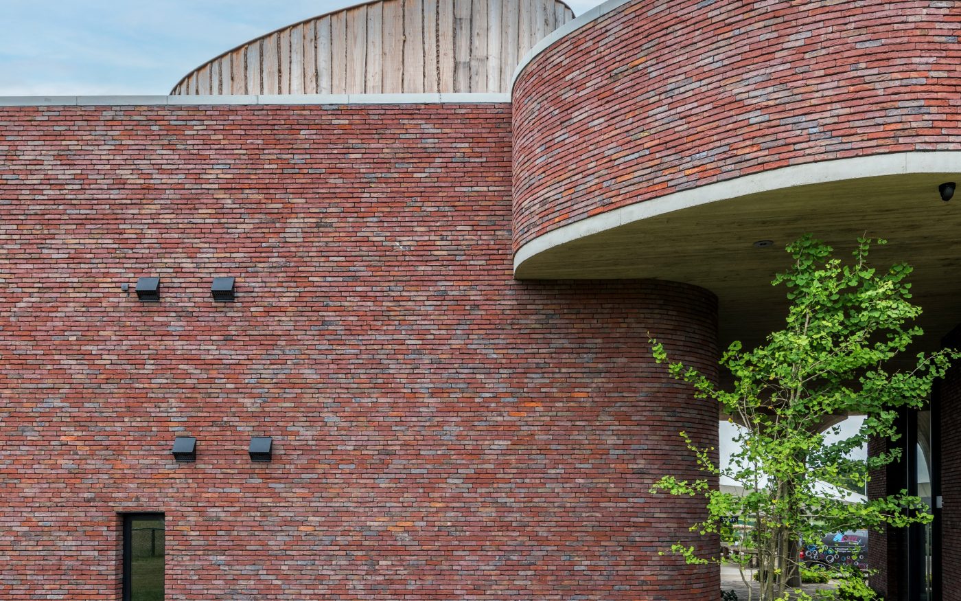 Reference photo new construction commercial building in Laakdal