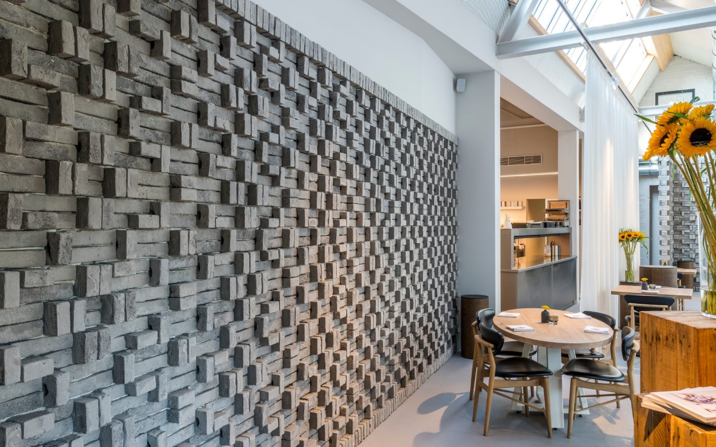 Reference photo renovation interior restaurant in Nieuwpoort