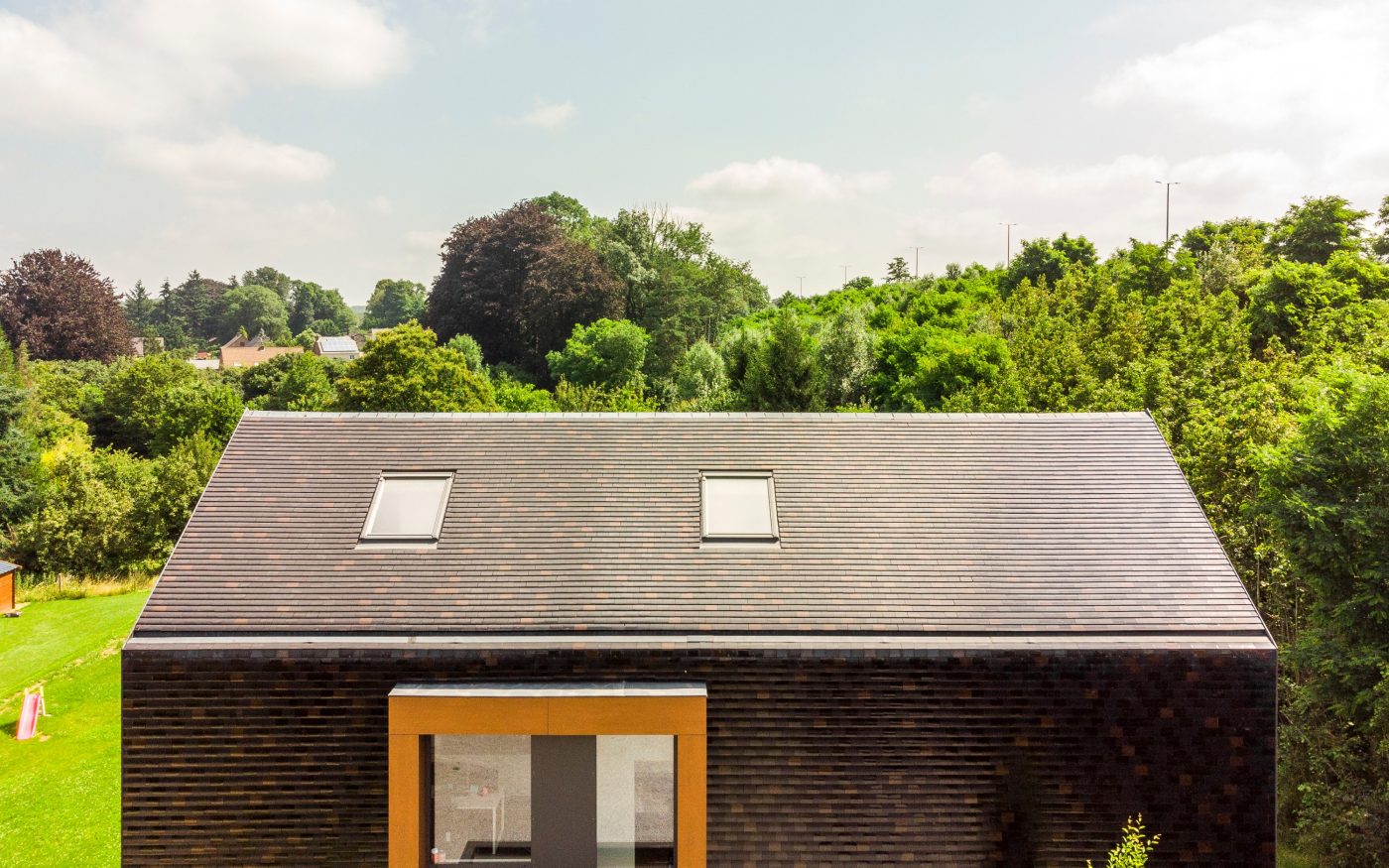 Reference photo new construction office building in La Bruyere