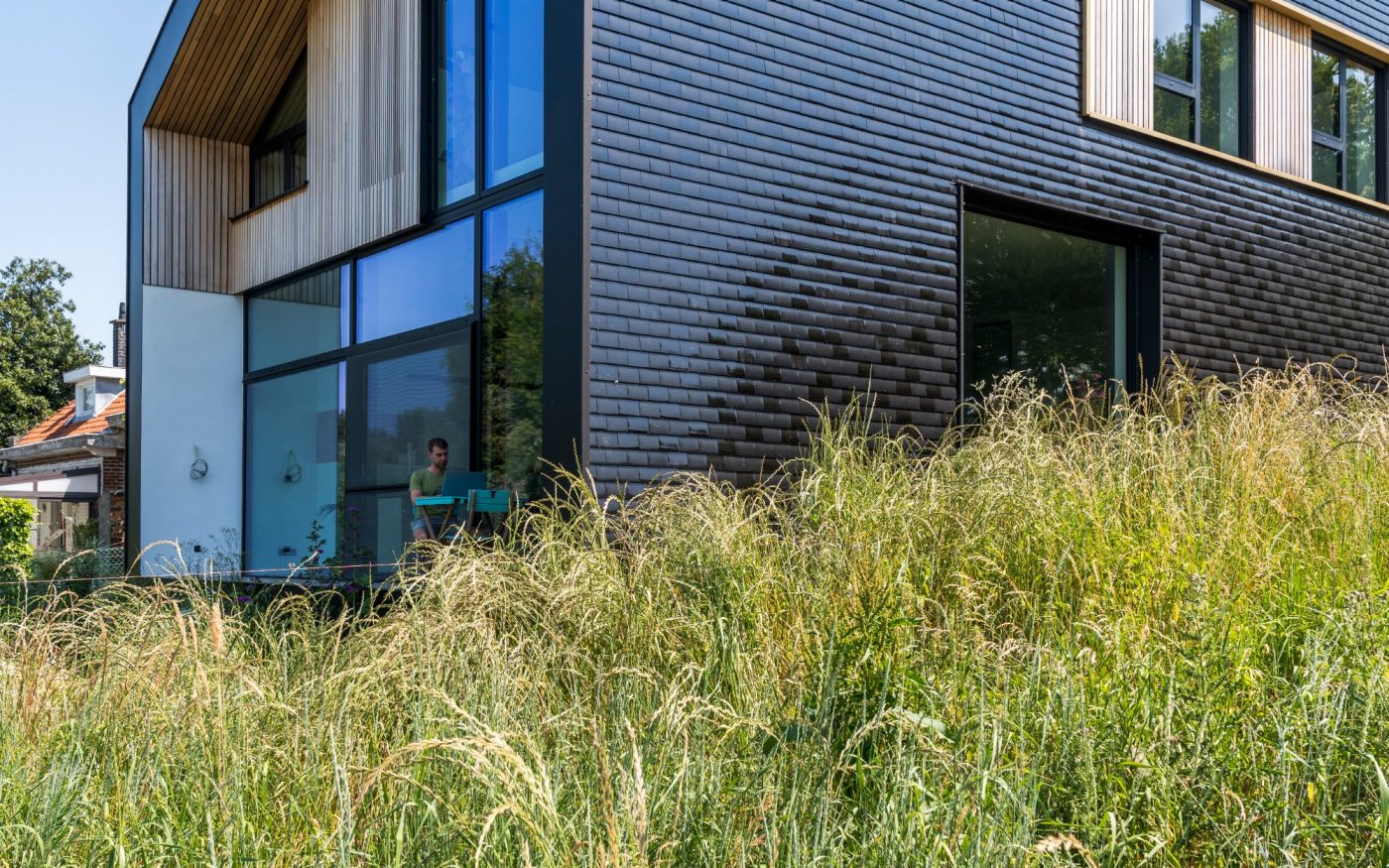 Reference photo new construction single family in Asse