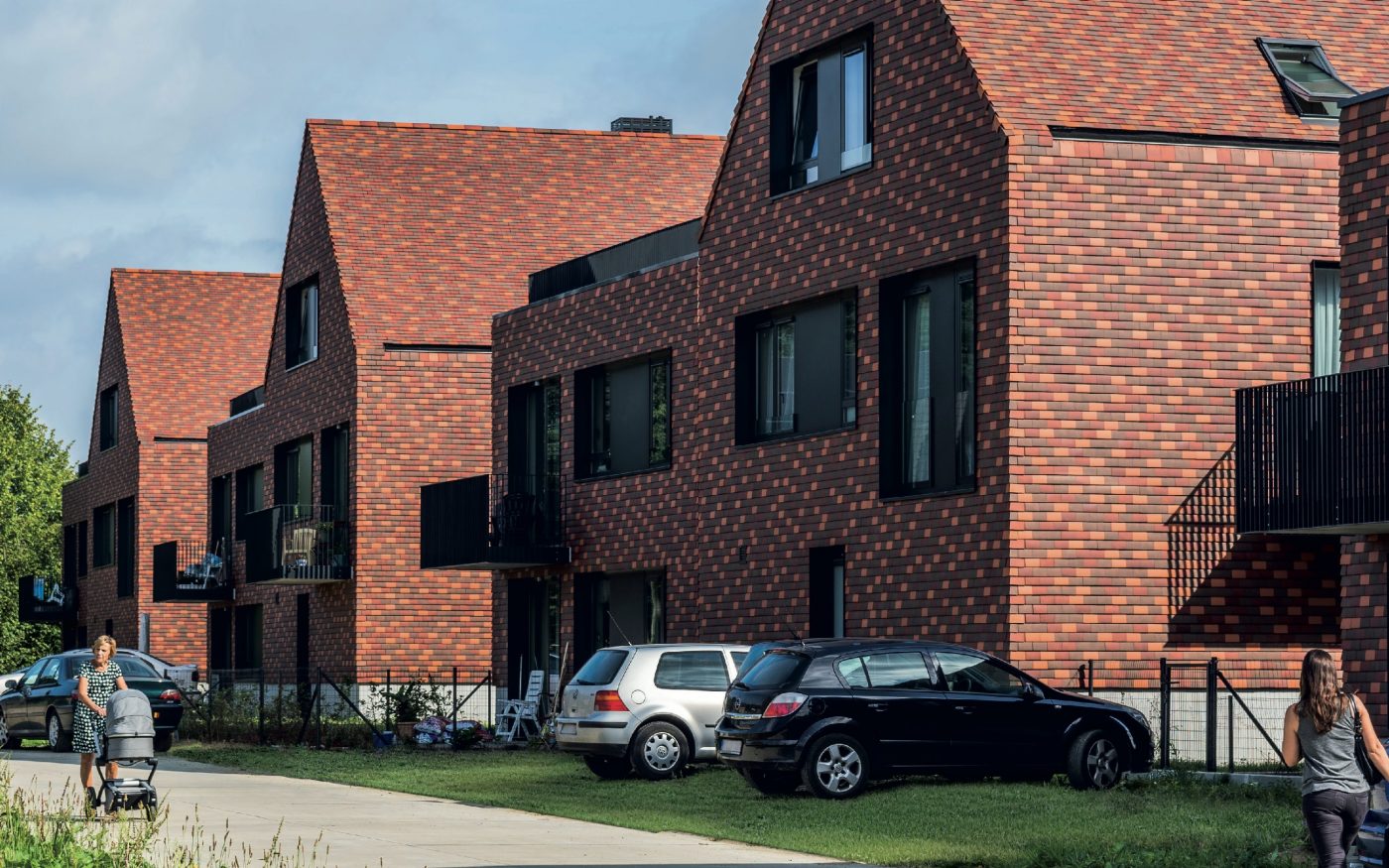 Reference photo new construction single family in Reet