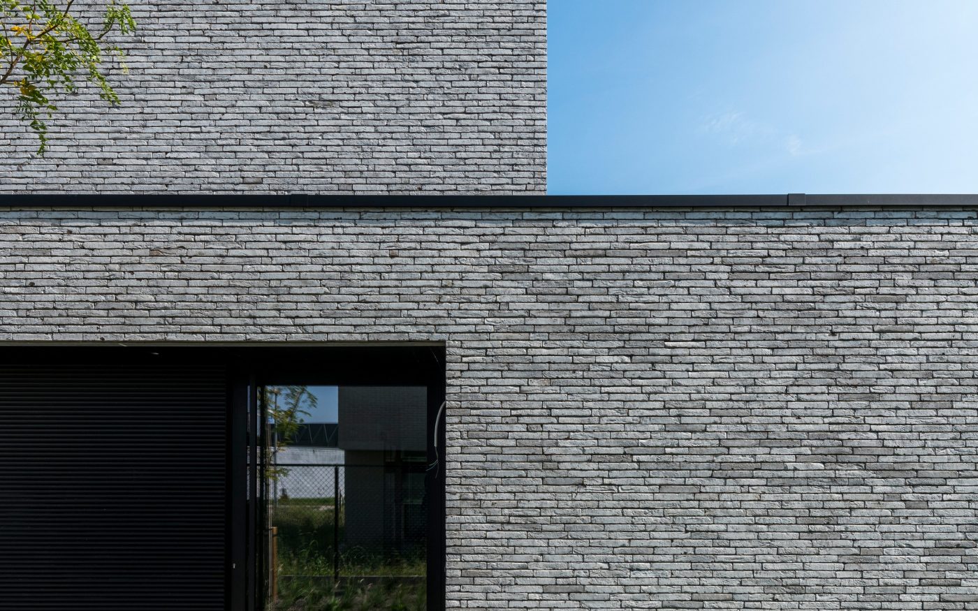 Reference photo new construction single family in Marke