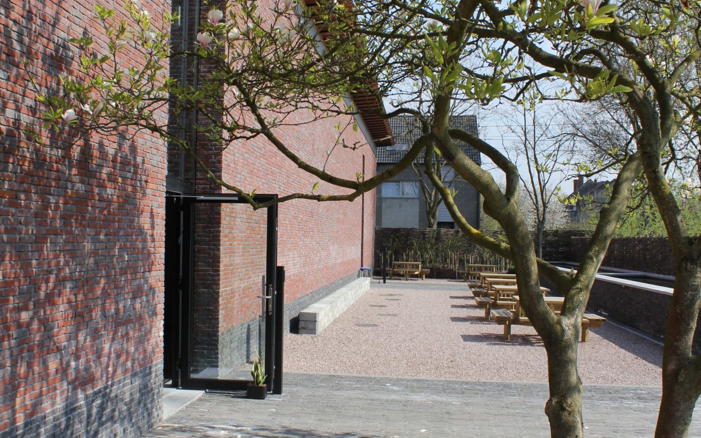 Reference photo renovation and new construction office in Moeskroen