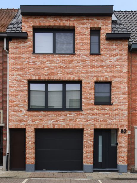 Complete renovation of a split-level house in Kruibeke