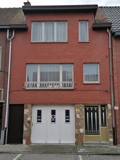 Complete renovation of a split-level house in Kruibeke