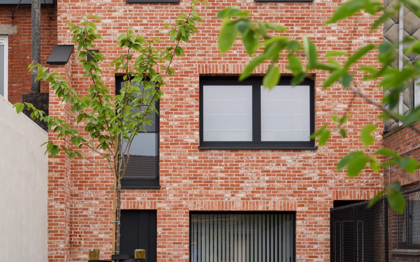 Complete renovation of a split-level house in Kruibeke