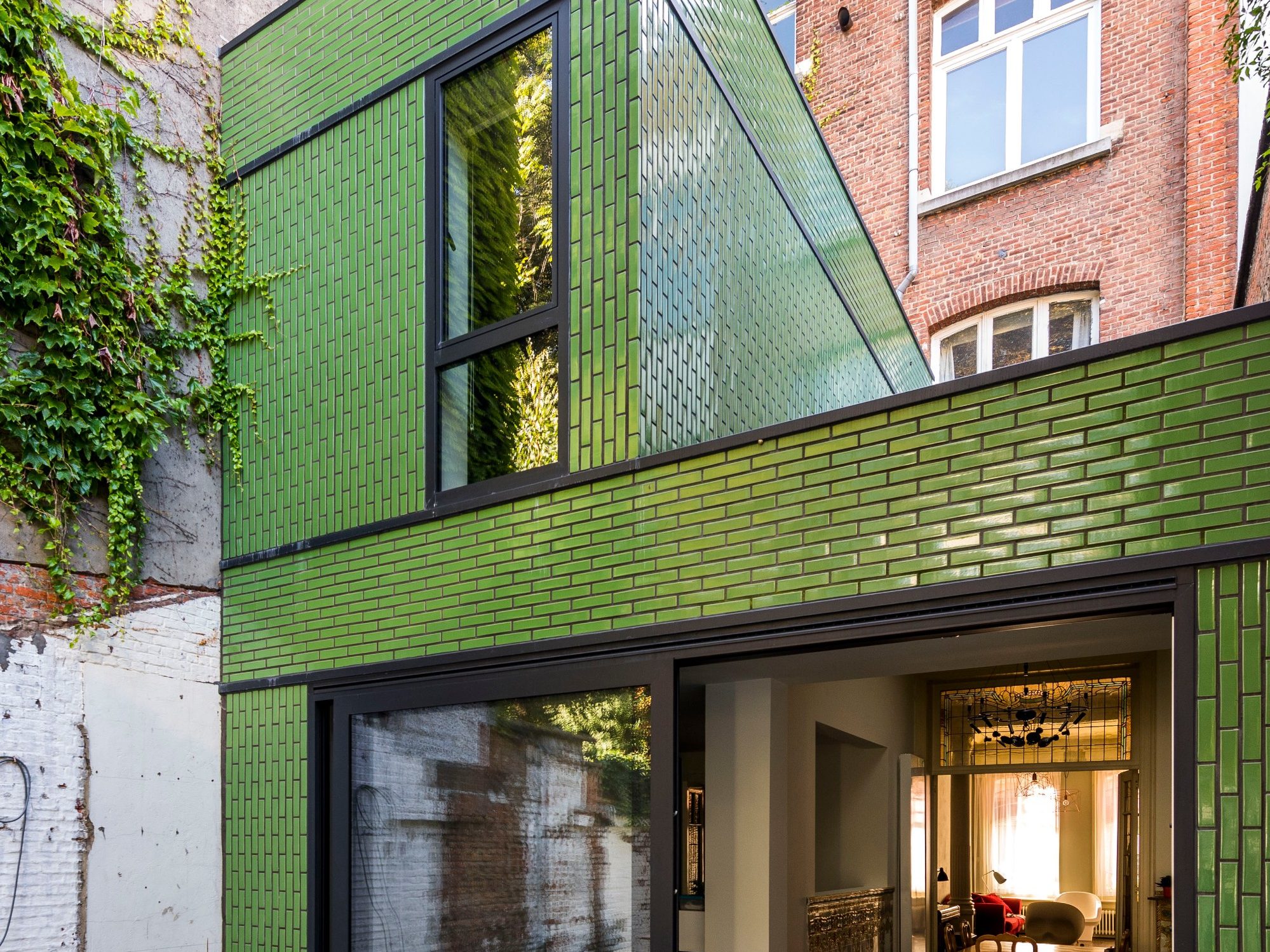 Reference photo renovation single family in Zurenborg