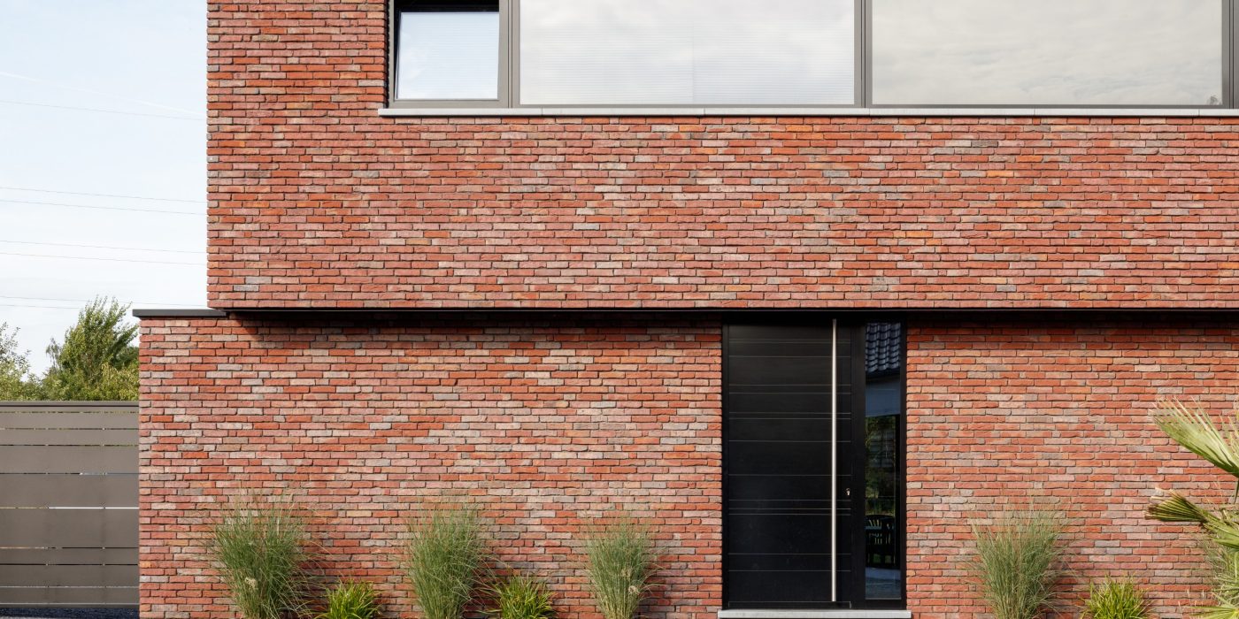 Reference photo new construction single family in Tertre