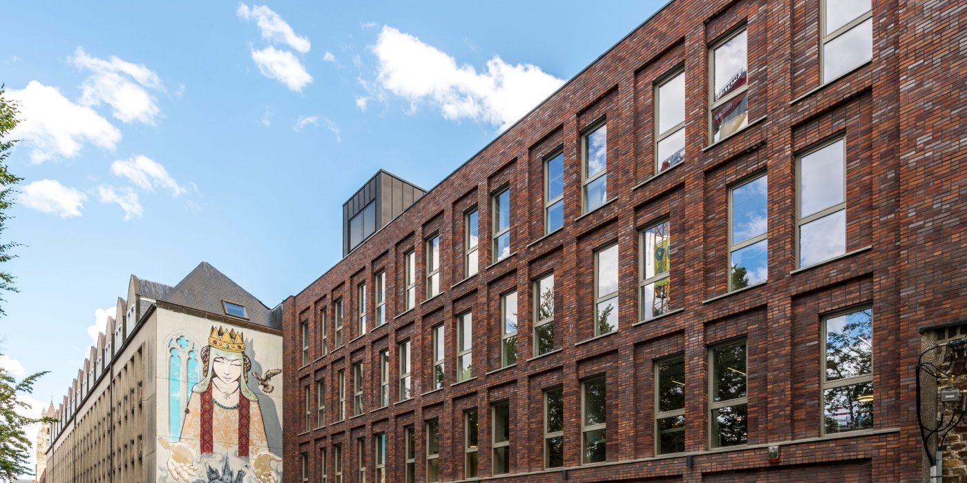 Reference photo renovation utility in Brugge