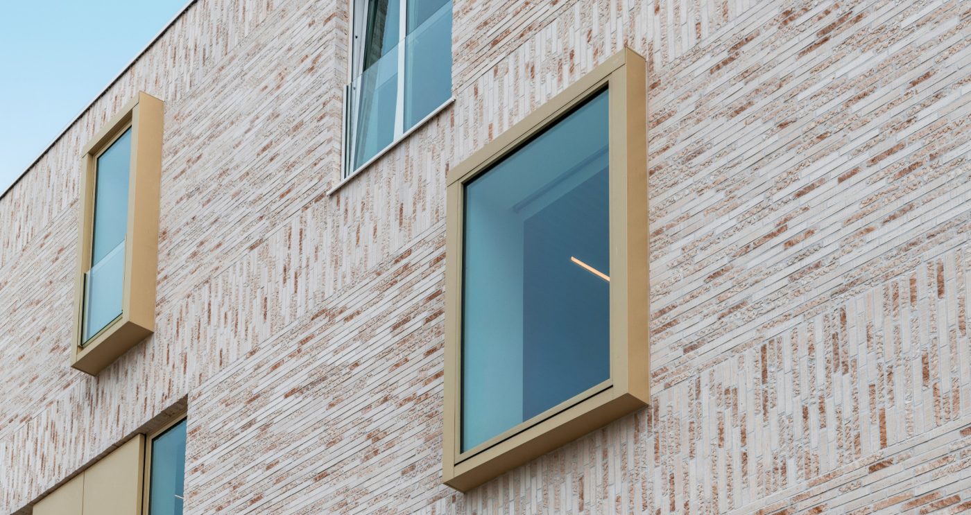 Referentie met steenstrippen