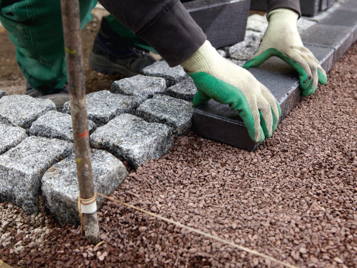 paving, bricks, clinker, lay, laying, edge, gravel
