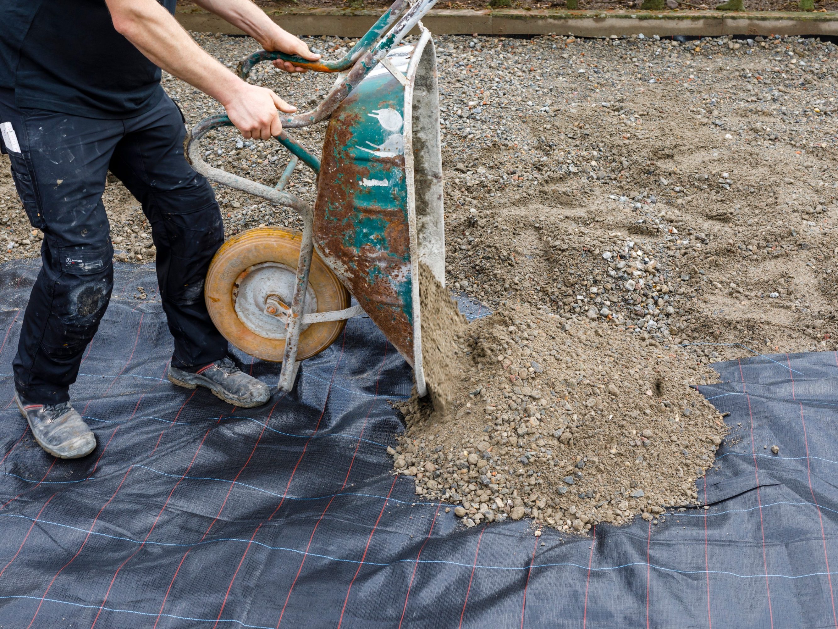 Let’s go swimming in the pool