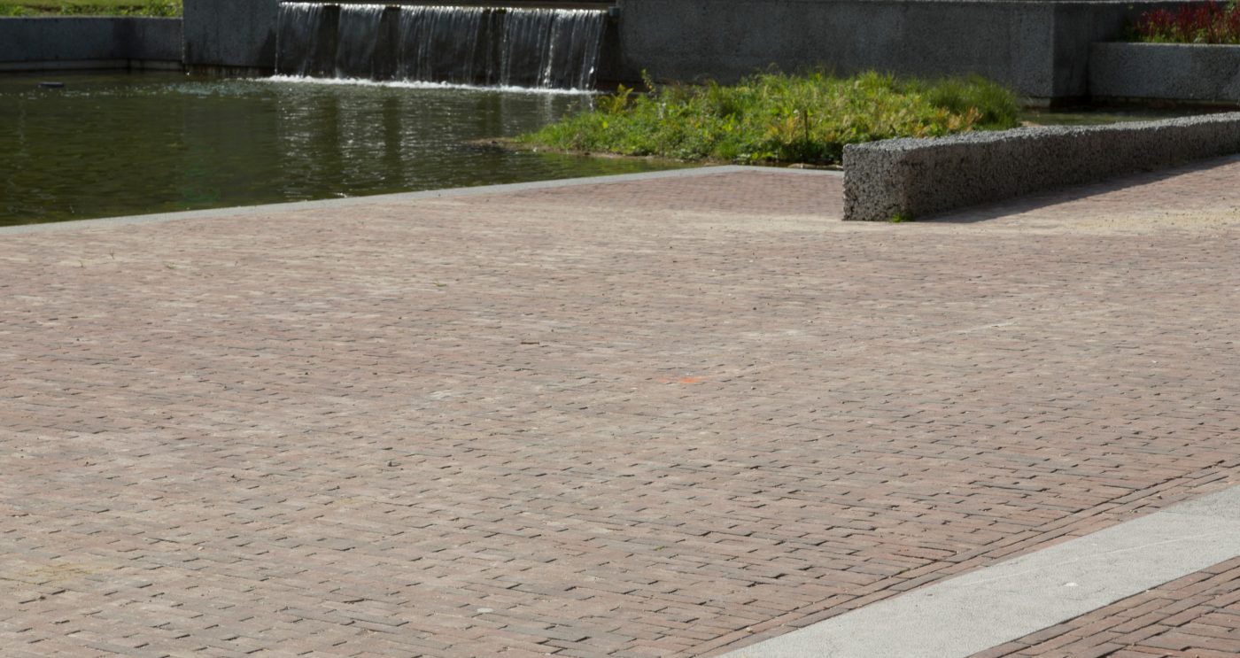 Reference photo infrastructure landscaping in Laken