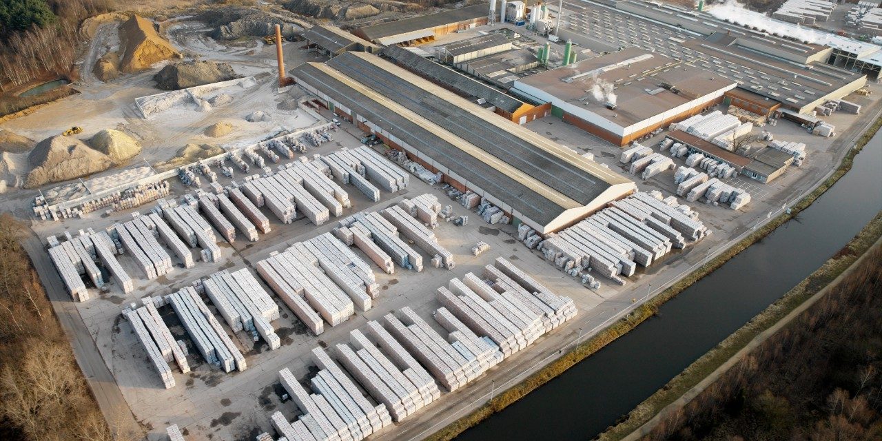 Air photo of plant Beerse