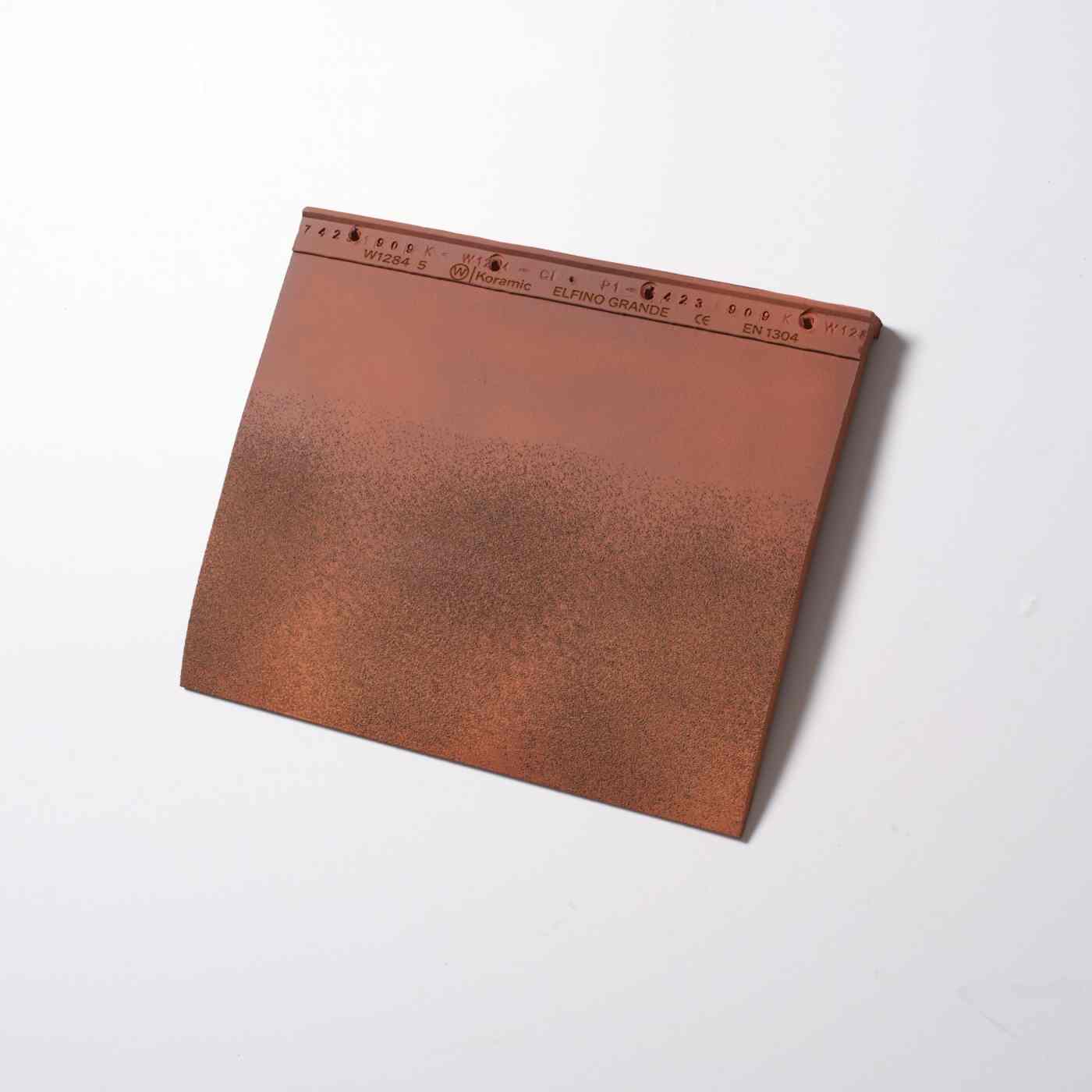 Packshot Elfino Grande Smokey Red 