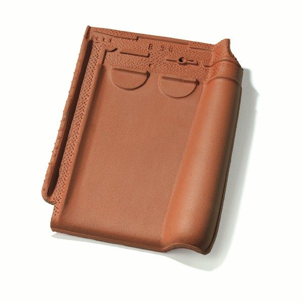 Single product shot of a Stormpan 44 Natuurrood roof tile