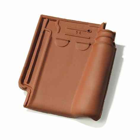 Single product shot of a Stormpan 993 Natuurrood roof tile