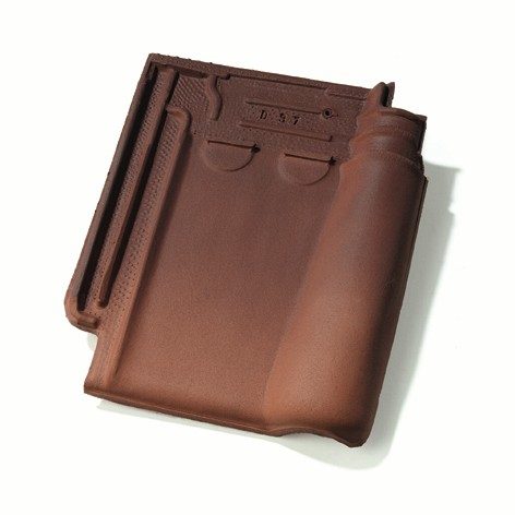 Single product shot of a Stormpan 993 Amarant roof tile