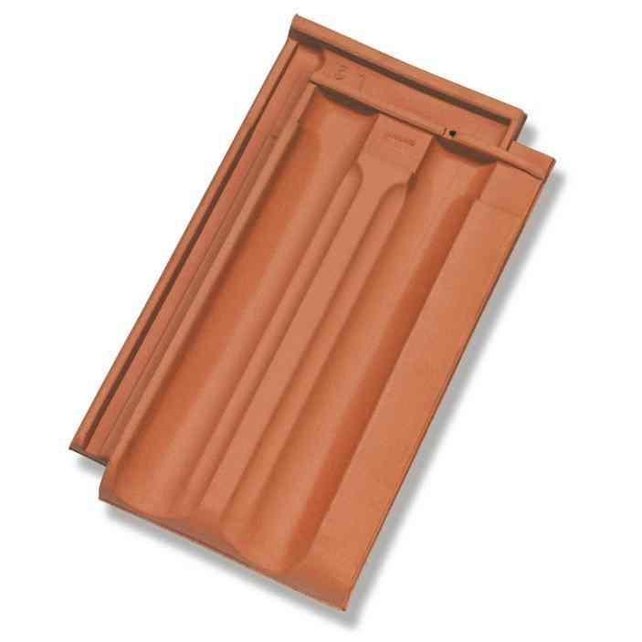 Single product shot of a Standard Natuurrood roof tile