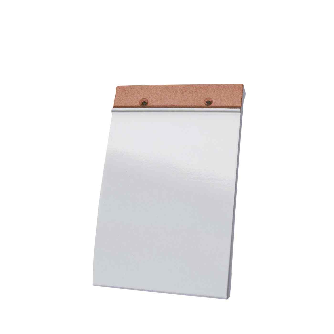 Single product shot of a Tegelpan 301 Wit Geglazuurd